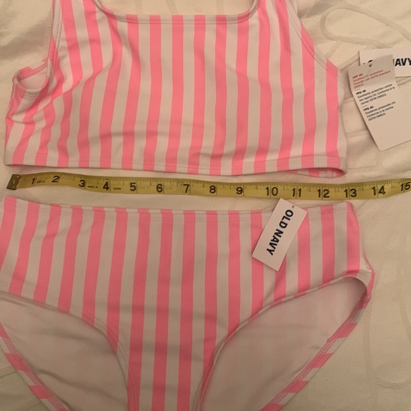 🆕 Swim Suit Set - Picture 4 of 4